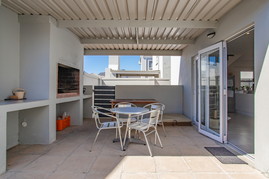 3 Bedroom Property for Sale in Mountain Crest Private Estate Western Cape